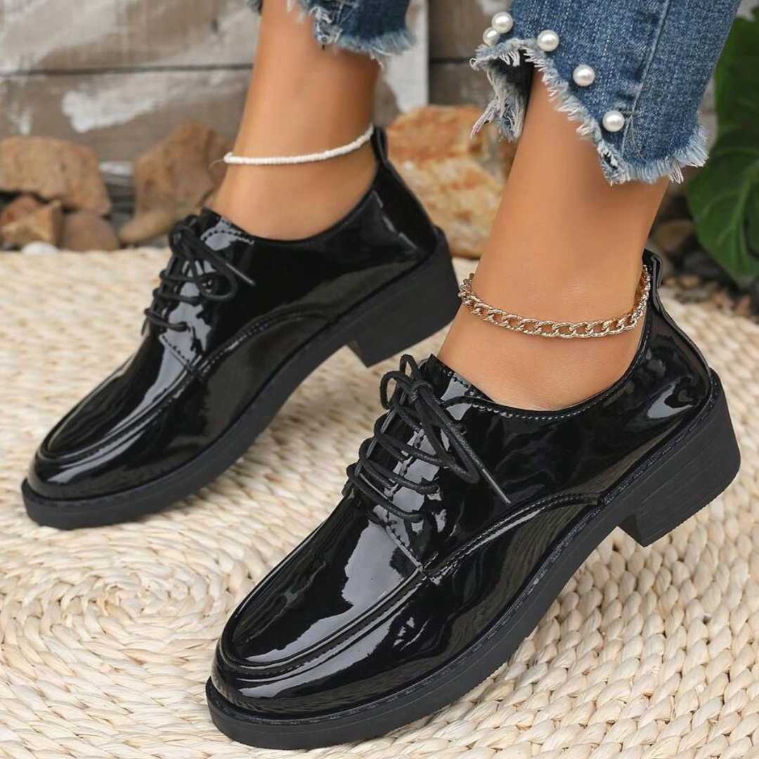 👠 Nuevo Charol Negro Elegante y Versátil