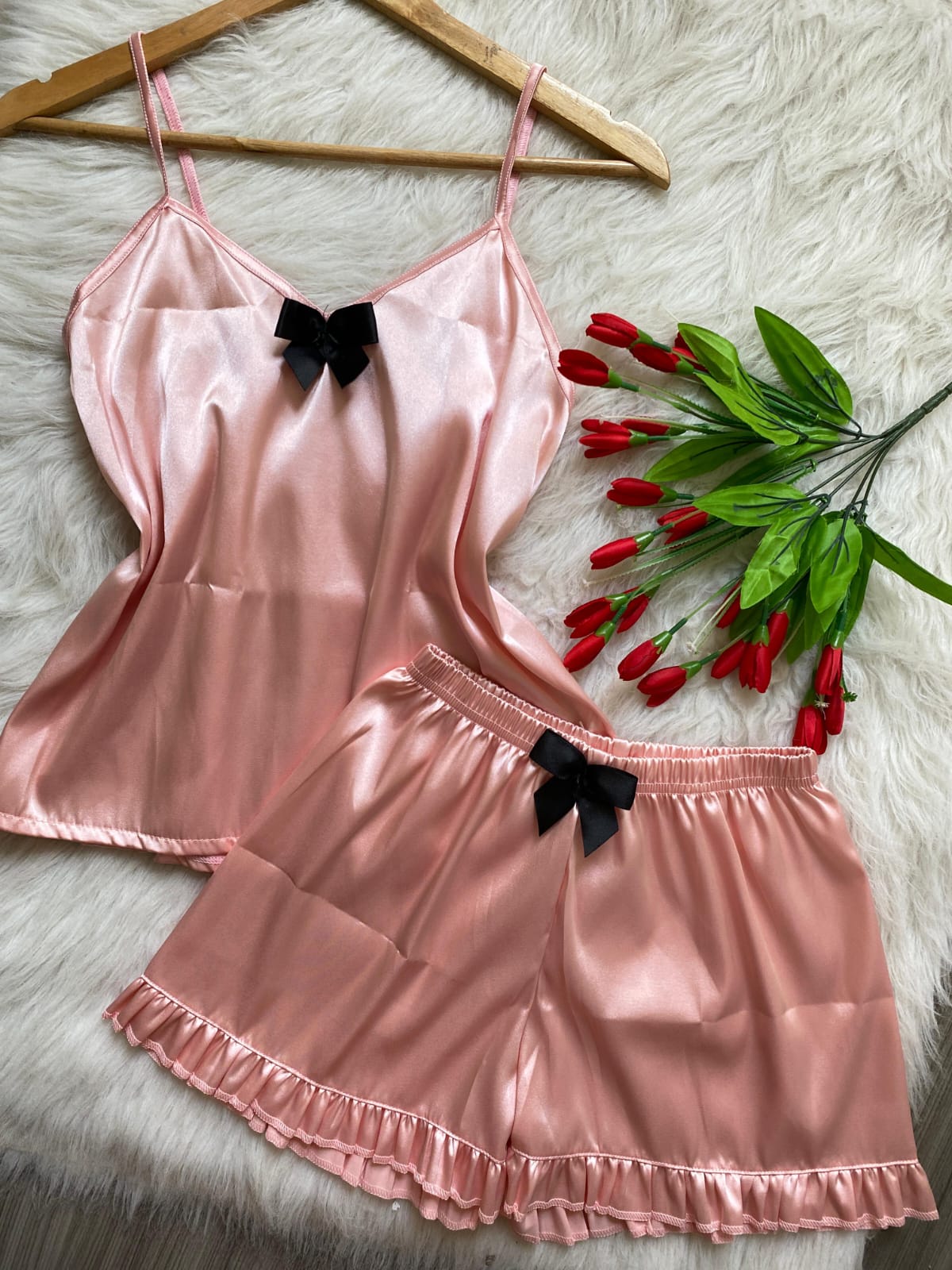 Pijama Satinada Rosé – Suave, cómoda y con estilo