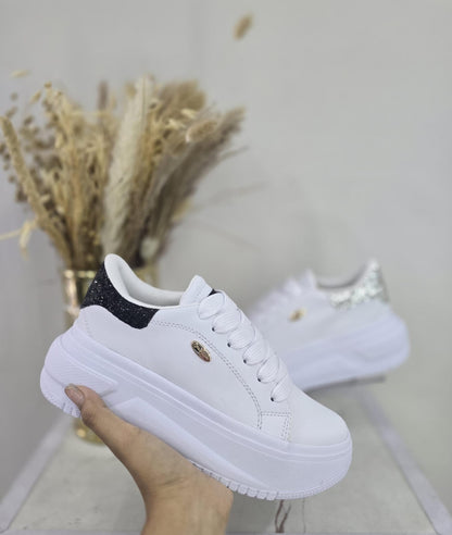 TENIS  BLANCOS